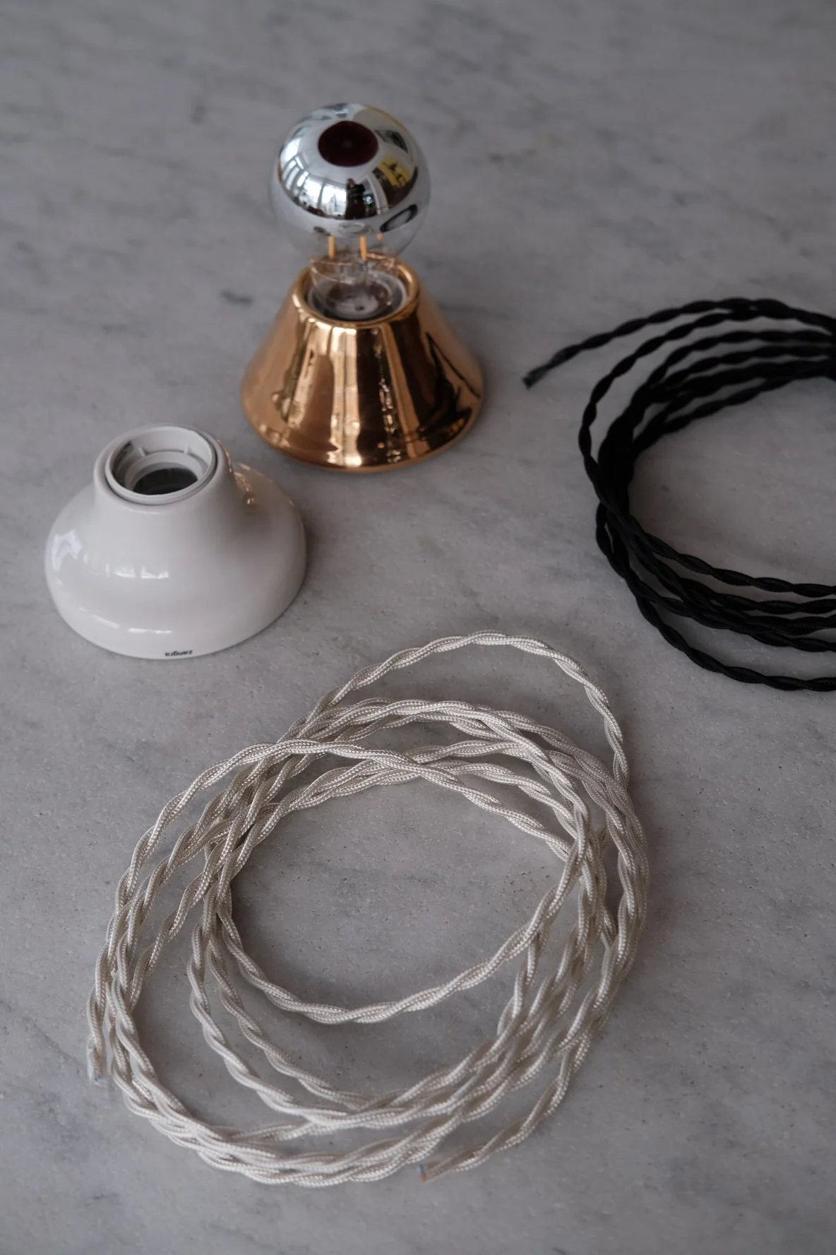 Porcelænslampe • Guldbelagt - Image 3