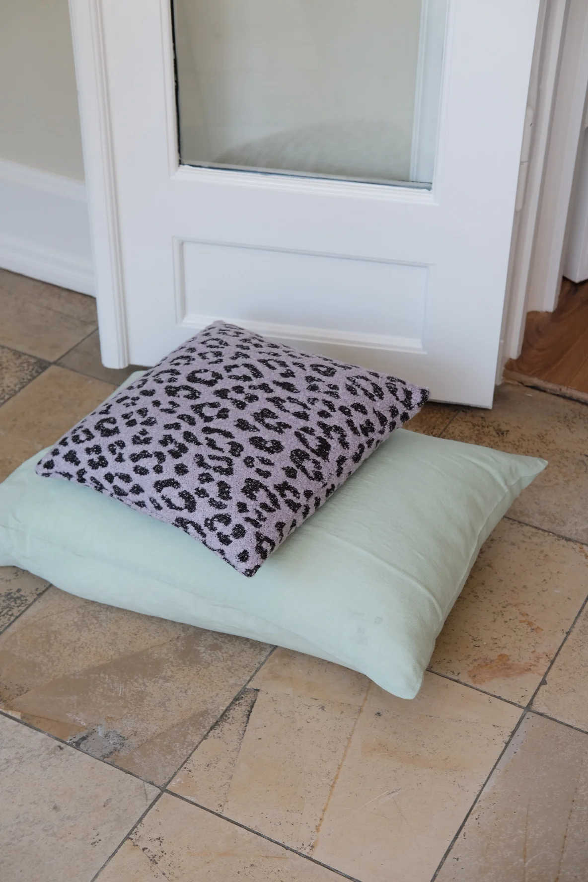 Leopard Uldpude • Mellem • Lavendel • Eksklusivt i DORA - Image 3