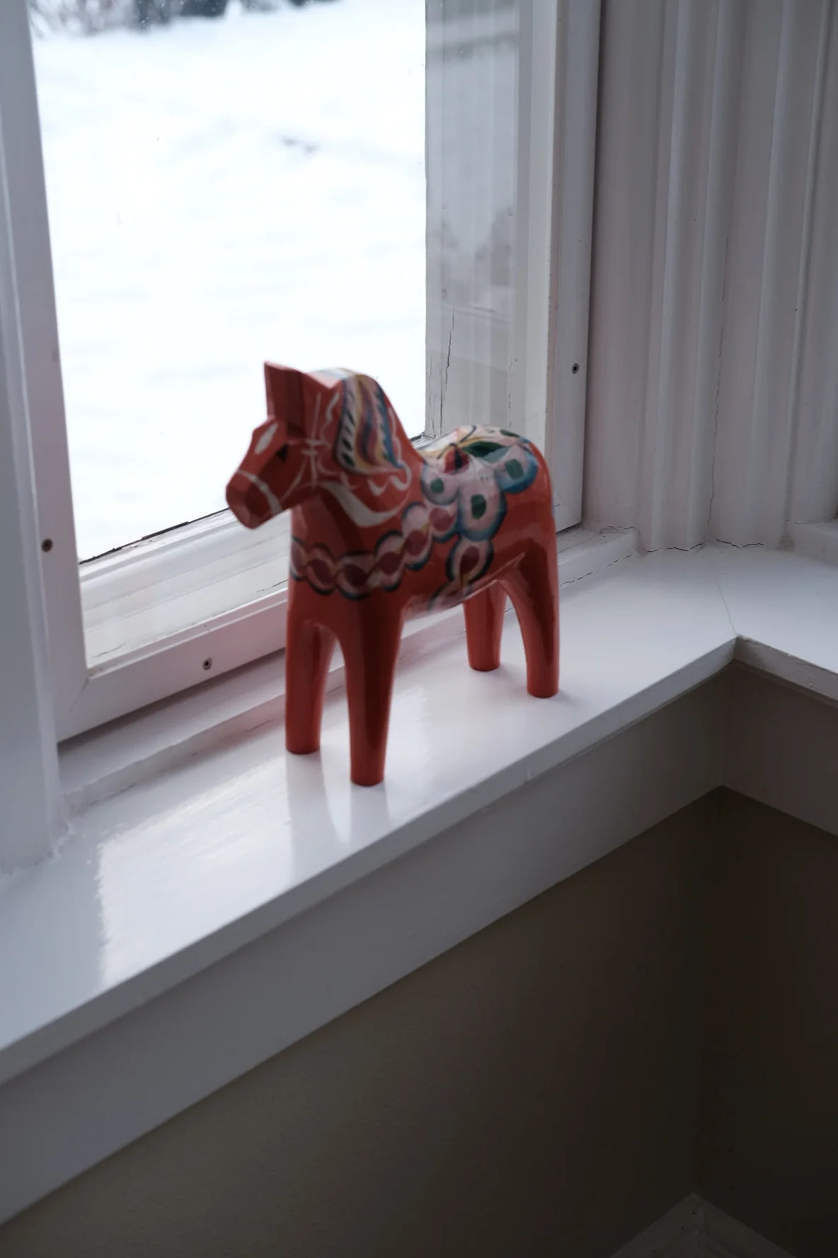 Vintage Dalahest • Håndmalet træ • Rød • 21 cm høj - Image 3